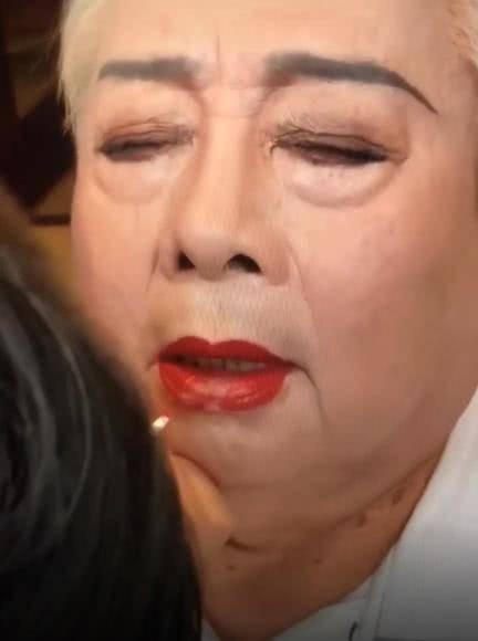 题外话$谁还记得西游记中的如来佛祖?化妆视频大公开,多少人的童年啊