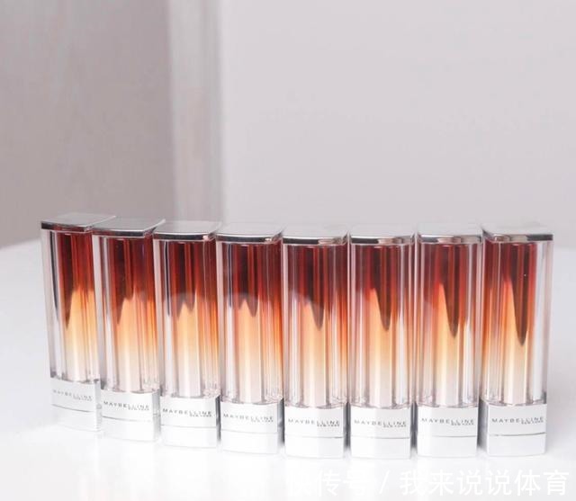 润唇膏|总有一些很微小的细节,比外形更能决定我们的气质!