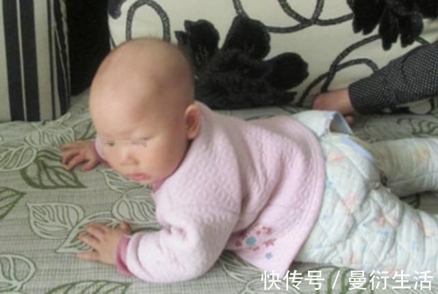 协调性|小婴儿几个月会爬是正常的?家长不必太心急,宝宝学爬有规律
