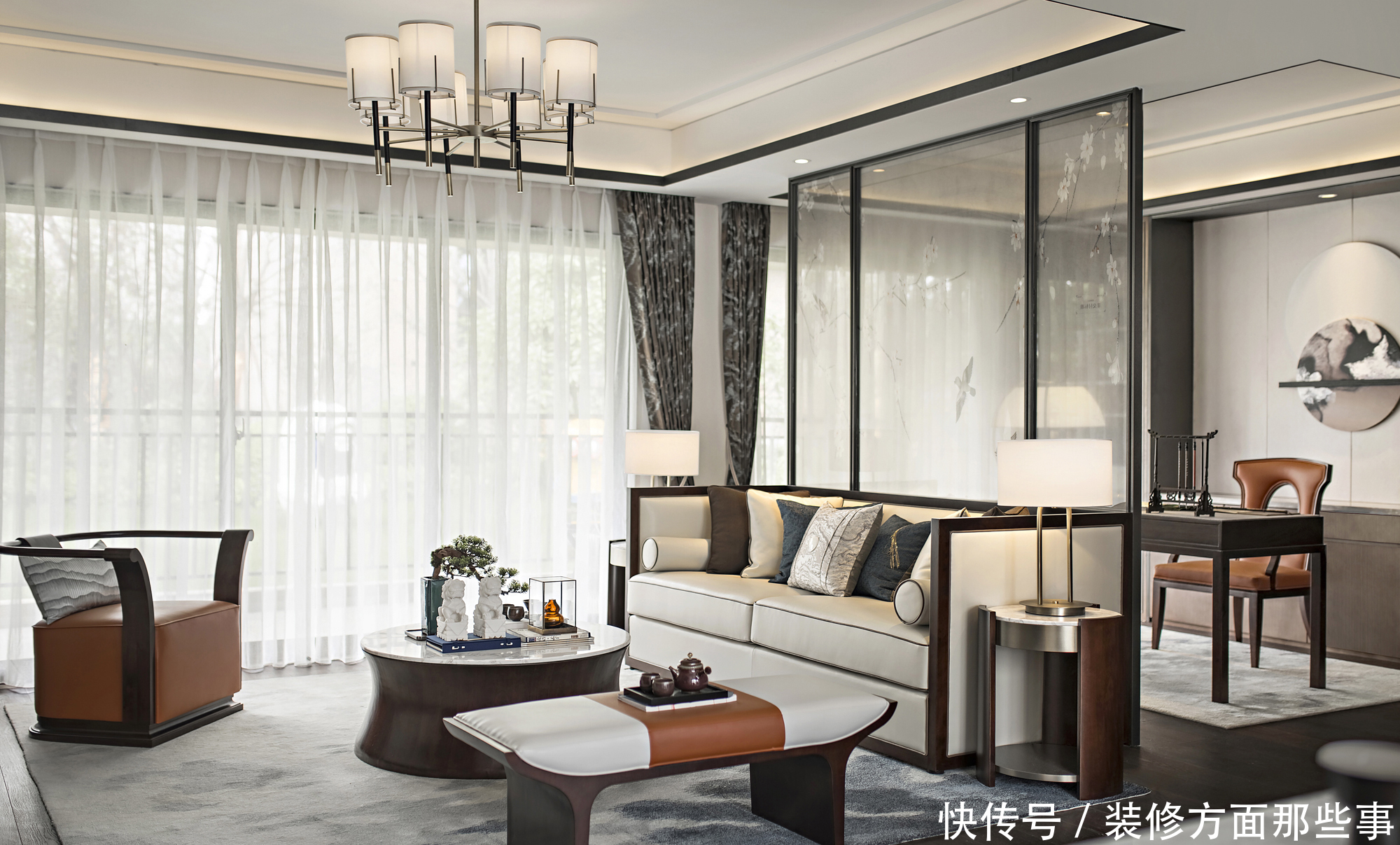 色彩|175平中式三居室一捧枫叶，是餐厅最浓烈的色彩，跳脱却不突兀