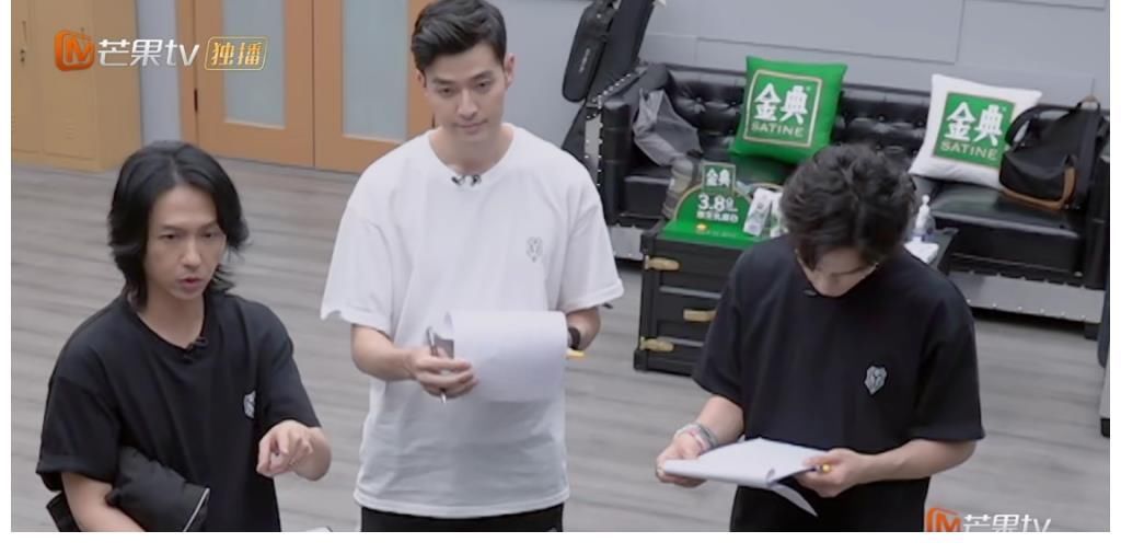 哥哥们|披荆斩棘的哥哥：陈小春赵文卓张晋欢乐喜剧人，张淇好帅呀！