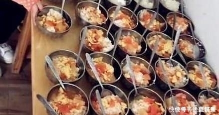 妈妈|妈妈“突袭”贵族幼儿园,看到午餐后气炸,网友最廉价的贵族
