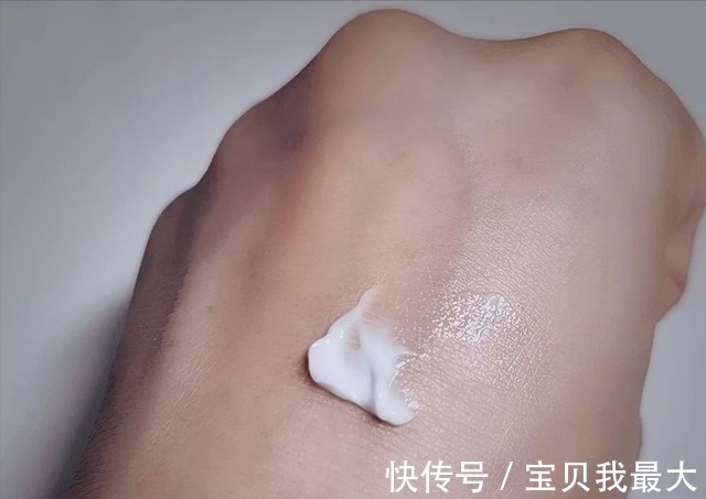 精华 4个国货抗衰老护肤品,很适合50岁以上皱纹多的人用