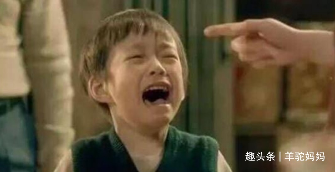 启蒙老师|有儿子的家庭,父母有些话烂在肚子里也别往外说,不然娃会没出息