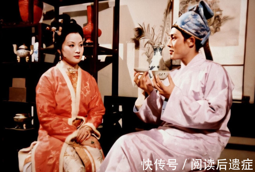 鲍二@王熙凤嘴上说不许给钱,贾琏花出去的钱,她当真不知情吗?