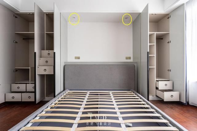 床头柜|衣柜不靠边装了,装床头一左一右,15㎡的卧室储物空间妥妥够了