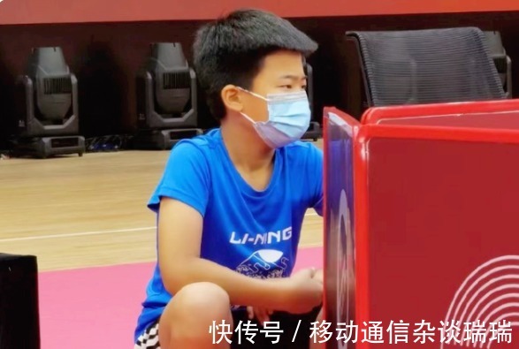 中国队|王楠儿子乒乓球打得好还有喜剧天赋，模仿伊藤美诚发球真的太像了