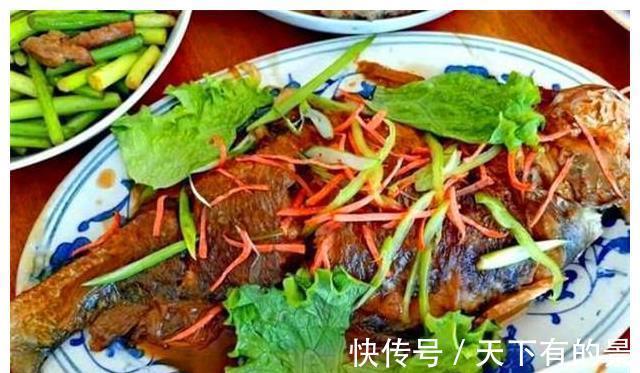 朋友们|乔迁之喜嫂子来家庆贺,我特意下厨做了一桌菜,饭后她说好浪费!