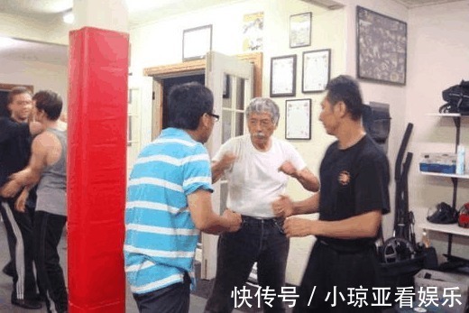 截拳道|他是李小龙最器重的日本弟子,几十年坚持每周给师父扫墓一次