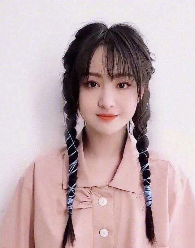 女团宫斗修罗场,参不透她搞发型的心机,尔等终究是洗脚婢