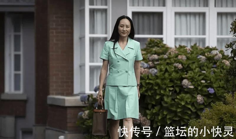 纯色|孟晚舟脸虽沧桑，但穿的一套比一套时髦，有中年女性的优雅气质