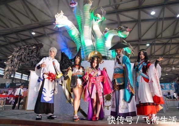 Cos圈|换件衣服后就说是Cos?实锤了,Cos圈这么乱的源头就是她们了?