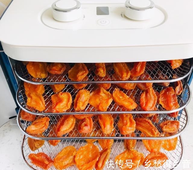 教你做酸酸甜甜的杏干,储存时间久,味道还好!