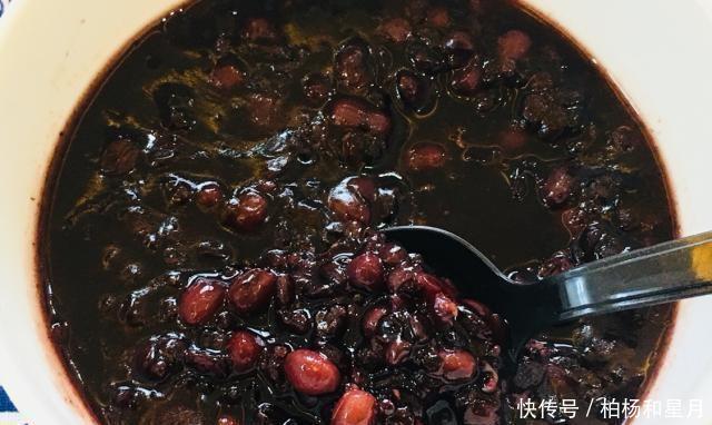 红豆|黑米红豆粥,易于在家制作美味,不再需要在外面购买