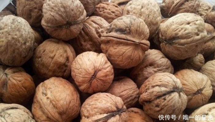 皱纹|核桃和此物一起煮,面色红润,皱纹消失了,睡眠也好了,早吃早好