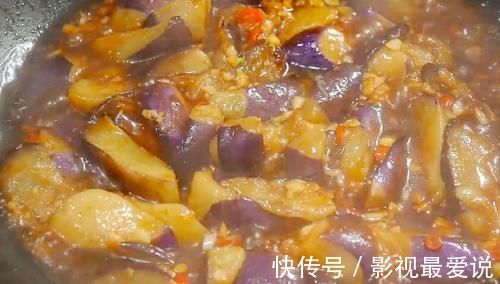 精盐|炒茄子时，直接加油炒就错了！教你一招，茄子不吸油还不发黑