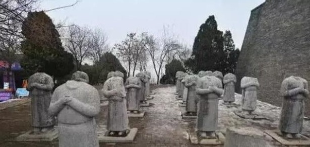 武则天的墓前有61个无头石人,千百年来无人明白,结果却被两个农民破解