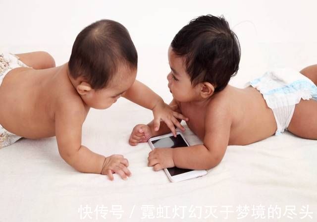 姐姐|六岁姐姐打哭三岁弟弟,网上一片称赞:教育方式堪比教科书范本