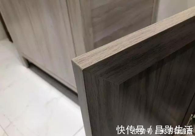 洗衣机|阳台上的洗衣柜这样设计,不仅美观实用,还能多出一个洗漱台!