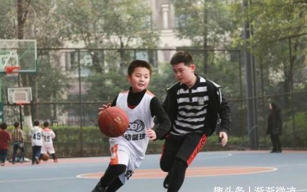 积食|六岁男孩个矮只怪“毒早餐”,积食不长个,吃一次等于10碗地沟油