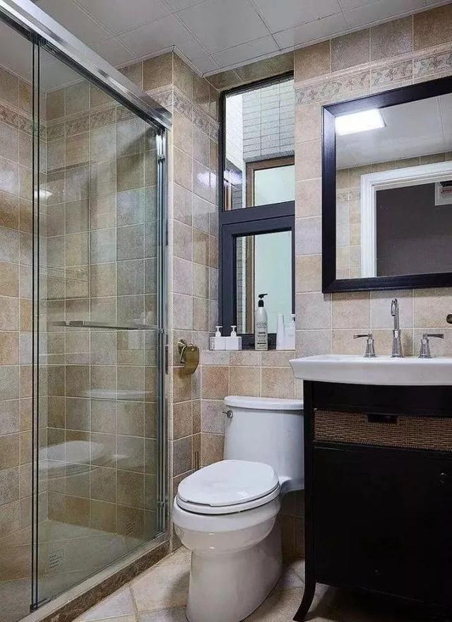 卫生间隔|卫生间就这样装非常漂亮,洗澡也方便,一天连洗三次都不过瘾