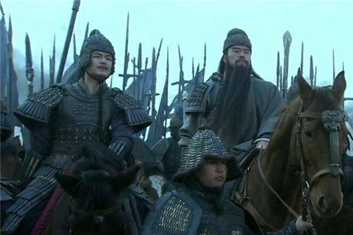 关羽|庞德与关羽曾打成平手,那么两人哪个厉害呢?