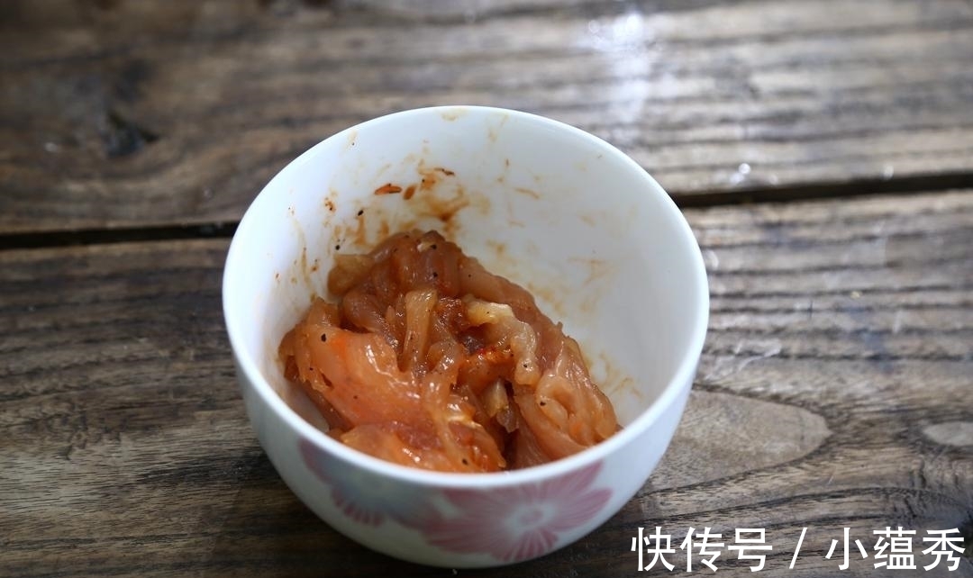 焦黄|最好吃的石锅拌饭! 焦黄的锅巴, 好吃的拌饭酱!