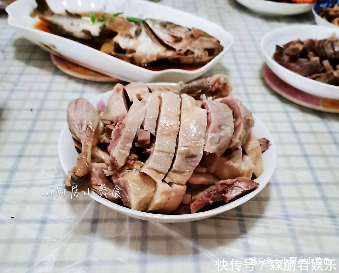 在家|老公生日,在家简单过,一桌菜钱不如一瓶酒钱