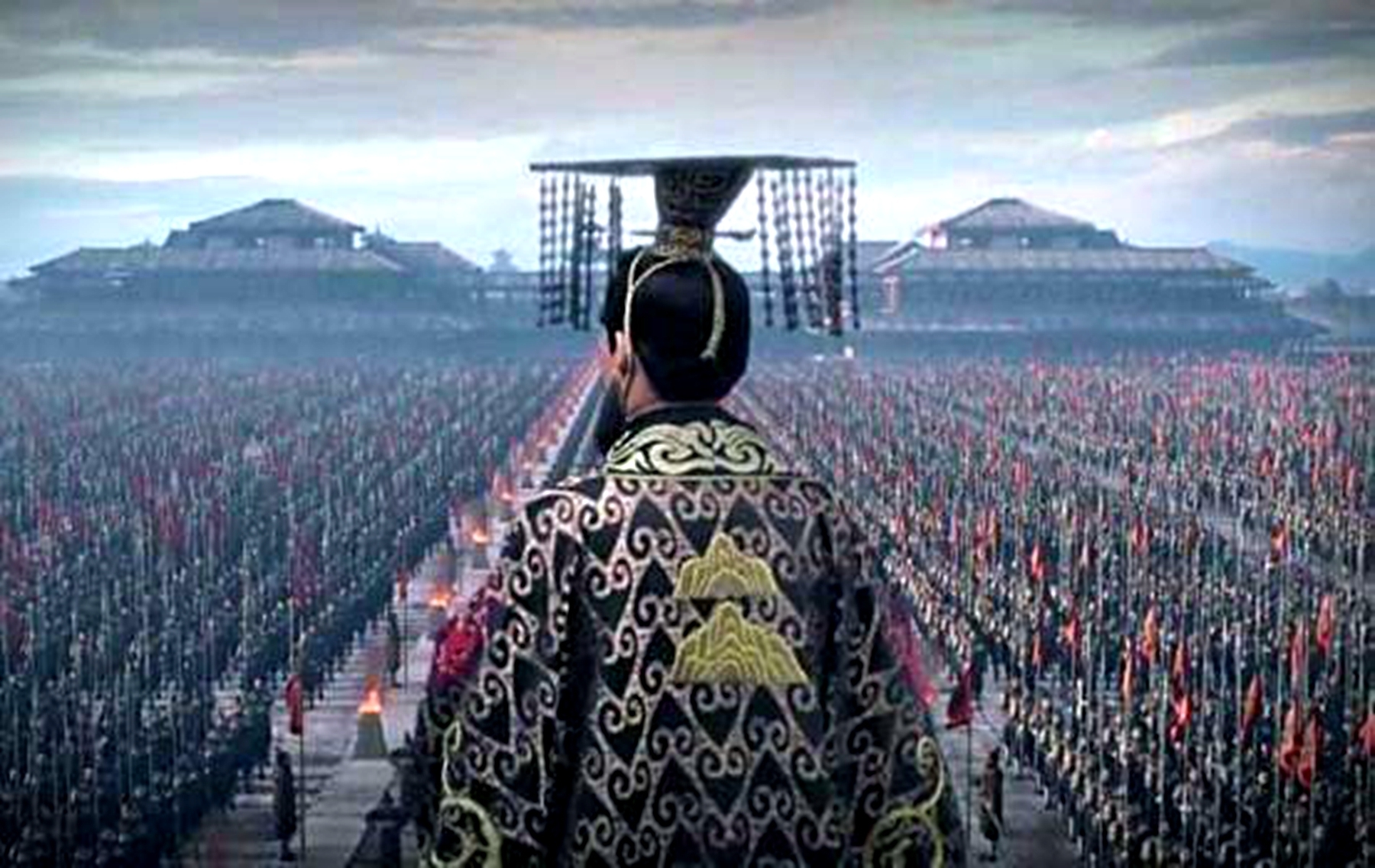 年前|秦始皇2200年前修了一条路,至今不长杂草,用的材料你想不到