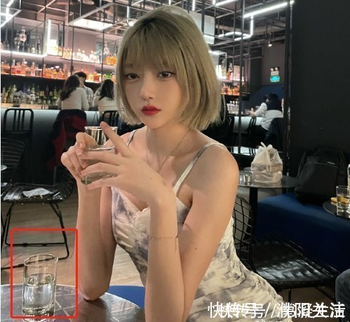 咬米新照又把水杯给扭曲,如此虚假的陪玩,敢要价520一小时?