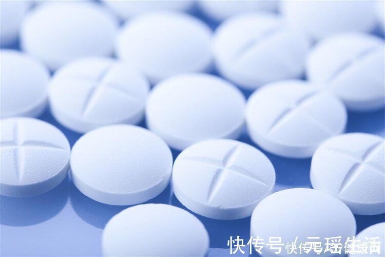 碳水化合物|二甲双胍和阿卡波糖是“降糖高手”,哪个效果更好?能一起吃吗?