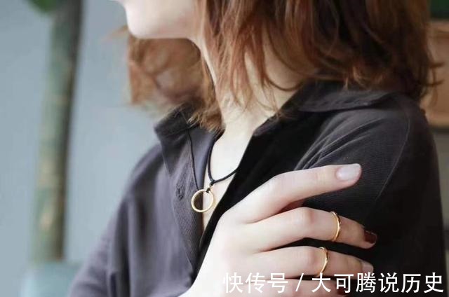 拉丝 这种项链是时尚必备品,复古经典的款式,颠覆你对黄金首饰的印象!