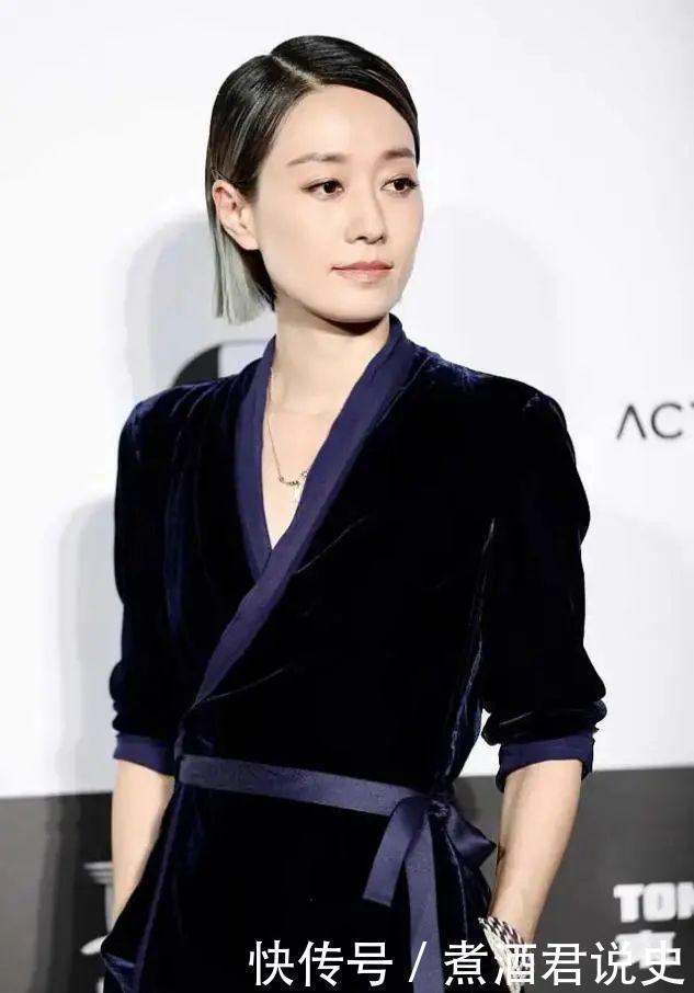 蛋糕裙|马伊琍又任性了,染一头蓝灰发色太显老,短发太过凌厉不女人