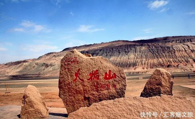 老年|趁春光，打卡新疆最美花海、草原、湖泊、古城、村落……