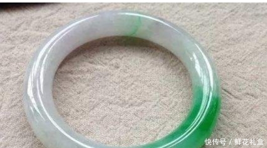 手镯|长戴“玉手镯”会怎样?多数人或许不了解,早知道早受益