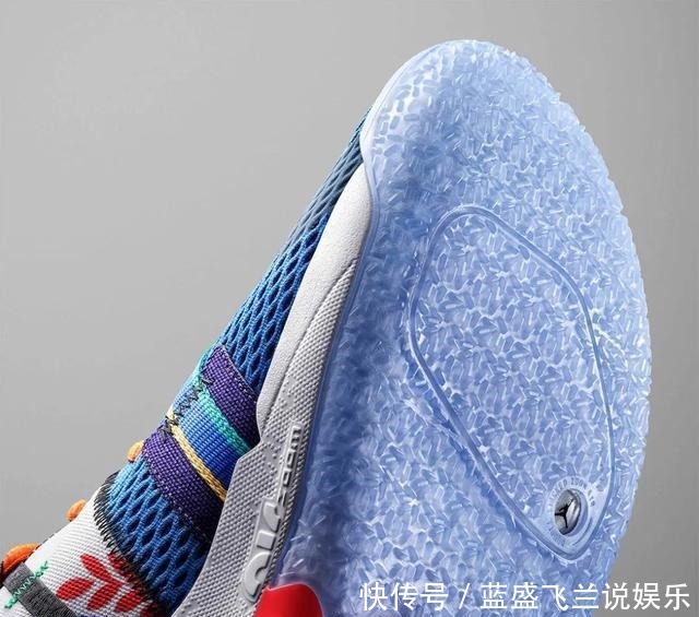 隐藏彩蛋威少4这个版本有后掌Zoom气垫！