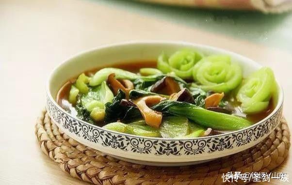 适量|家庭聚餐推荐12道开胃下饭的家常菜，做法简单，下班10分钟做好