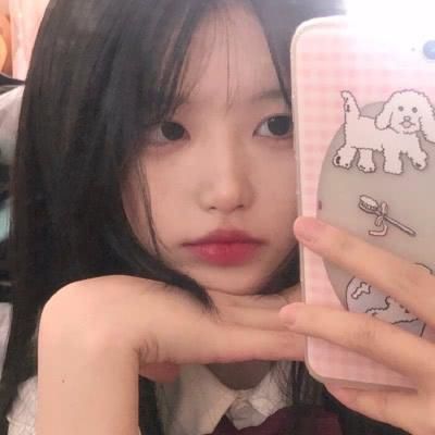 天生“娃娃脸”的女孩子,脸上才会有“3点特征”,学生党快来自测