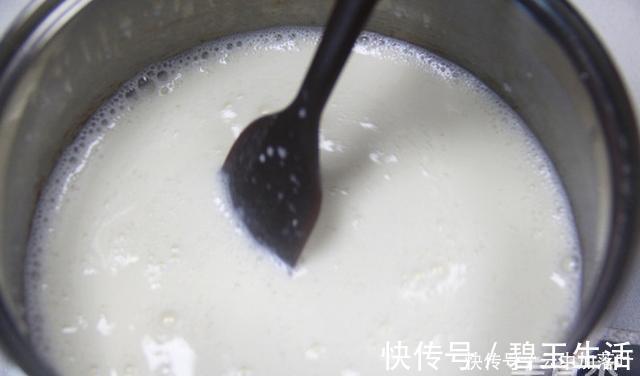 面包糠|牛奶最忌讳和“它”一起吃，营养减半又伤胃，还有许多家庭都中招