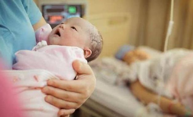 产妇|“能把暖风开大点吗”?产房太冷产妇要求开大暖风,医生:为你好