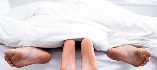 医生|夫妻备孕半年一直怀不上，去医院检查后，医生的话让他们恍然大悟