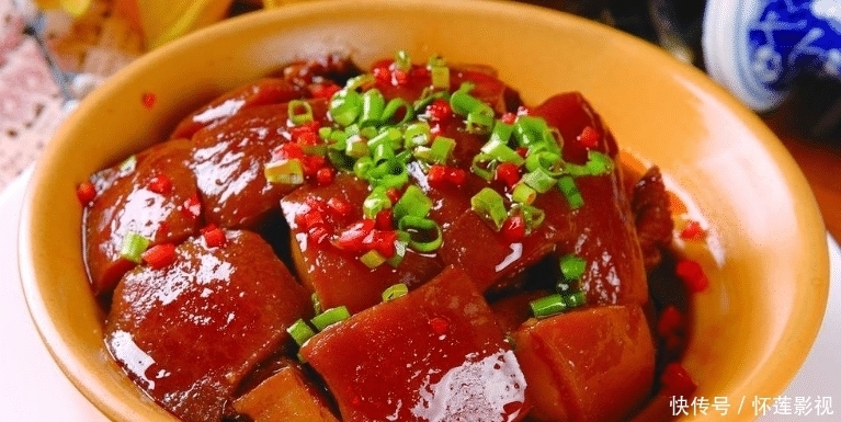  百叶|红烧肉是一道非常有家乡味道的菜，可以去做给自己的父母尝一下