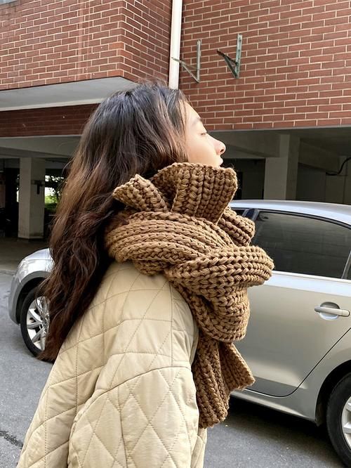  臃肿|围巾显臃肿？这你就说错了，来解锁围巾穿搭的正确打开方式