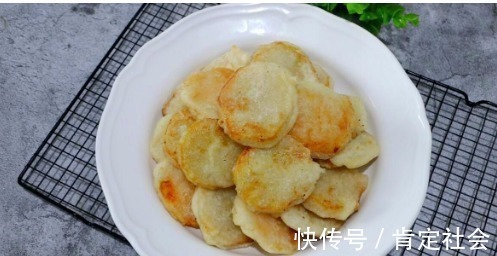 做法|红薯饼还能这样做，不用揉面，不用蒸，比红薯丸子的做法简单