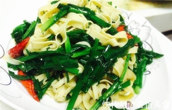 豆制品|自从学会韭菜新吃法，一周吃2次，比吃肉还香，好过瘾