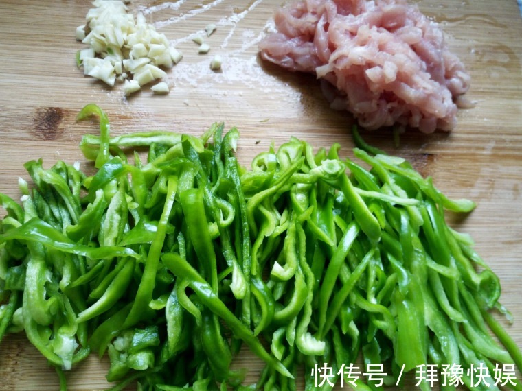 炒肉丝|无论炒啥肉，不要直接下锅炒！大厨教你1招，嫩滑香软，还不粘锅