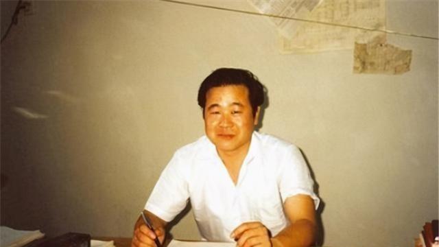 莫言!莫言获得诺贝尔文学奖,为什么语文课本从不选录他的作品