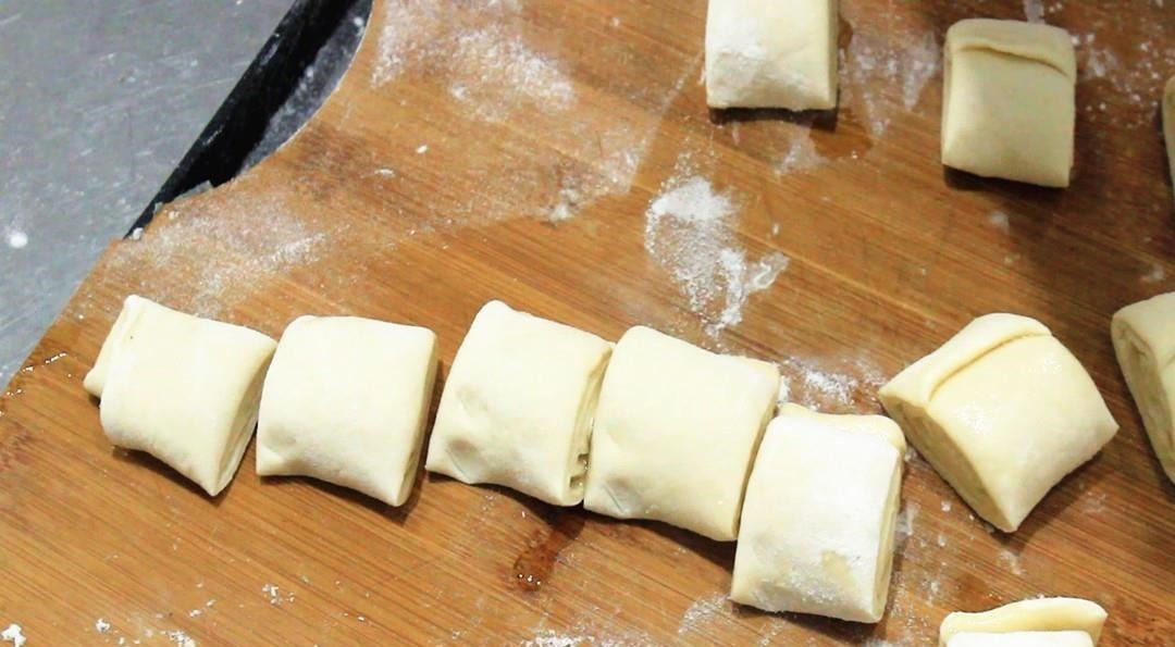 面粉里加包牛奶,我家一周吃5次!一口一个暄软香甜,孩子抢着吃