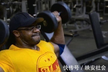 动作|网友说想练南瓜肩,练肩只追求大重量把肩练宽还要这6点技巧