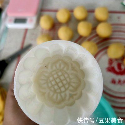 室温|这道原味奶酥月饼，我一年四季都想吃